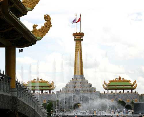 Ông chủ ‘khùng’ của khu du lịch Đại Nam