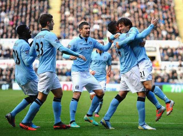 Ông chủ Man City: Chơi bời hay làm kinh tế?