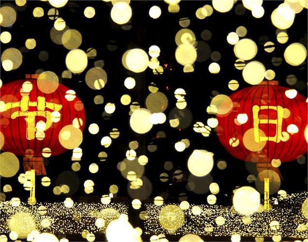 Lễ hội giao thừa với muôn ngàn ánh sáng lung linh tạo nên cảnh tượng cực kỳ nên thơ ở thành phố Đại Liên, tỉnh Liêu Ninh, Trung Quốc.