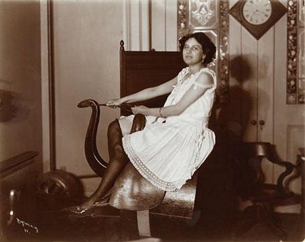 Sau đó nó được nhân rộng ra cho mọi người