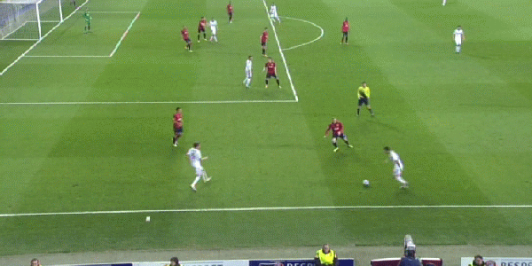 Ronaldo ghi bàn, Real ấm ức thủ hòa MU