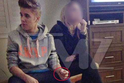 Sau sàm sỡ fan, Justin Bieber dùng chất gây nghiện?