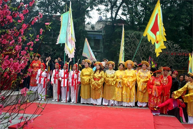 Lễ hội đã thu hút hàng ngàn người dân tham gia.