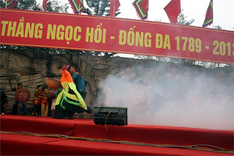 Tái hiện lại những trận đánh lịch sử.