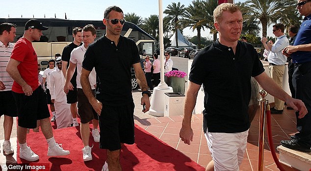 Nhân dịp ngày nghỉ, các cầu thủ Manchester United rủ nhau đi xem những tay golf hàng đầu thế giới tranh tài ở Doha, Qatar