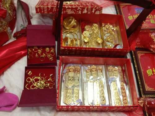 Tỷ phú tặng con gái hồi môn 3.000 tỷ đồng