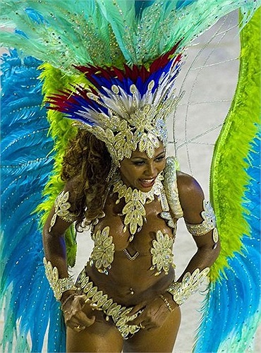 Màu sắc sặc sỡ là điều dễ dàng nhận thấy trong lễ hội này