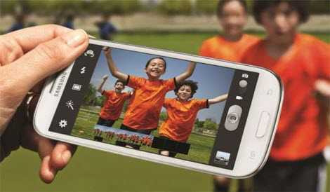 3 mẫu điện thoại chụp ảnh tốt nhất 2012