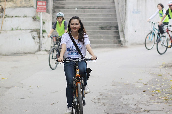 Trong suốt “cuộc đua” đó, đi đến đâu các bạn trẻ cũng nhận được sự ủng hộ của rất nhiều người nhất là những bạn nước ngoài. 