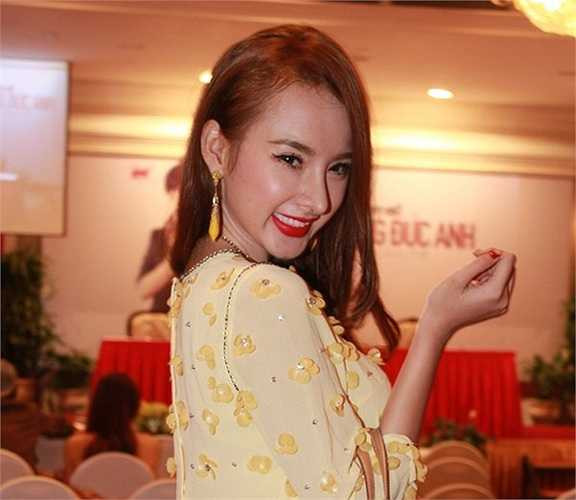 Angela Phương Trinh thừa nhận chỉnh sửa sắc đẹp