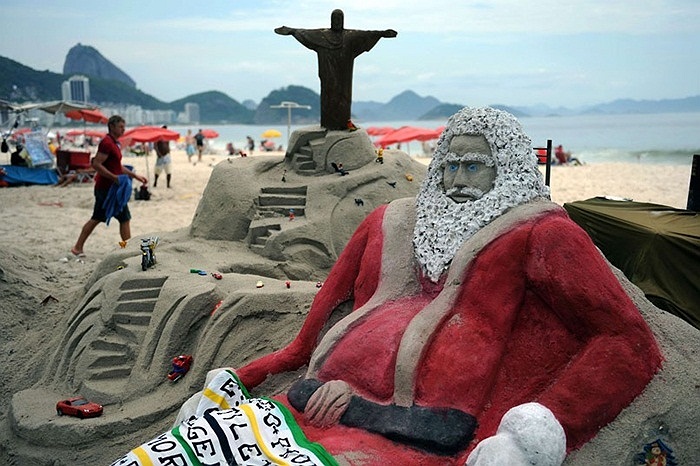 Tác phẩm điêu khắc cát ở Rio de Janeiro, Brazil