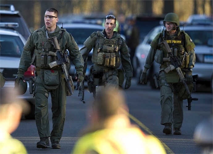 Nhiều lính đặc nhiệm Mỹ được điều đến hiện trường vụ thảm sát