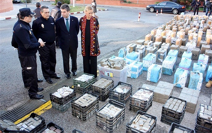 Cảnh sát Tây Ban Nha phá vụ buôn bán 11 tấn ma túy