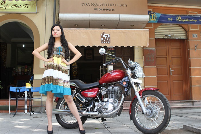 Mẫu cruiser theo phong cách cổ điển này được hệ thống Motorock nhập khẩu và phân phối tại Việt Nam. 