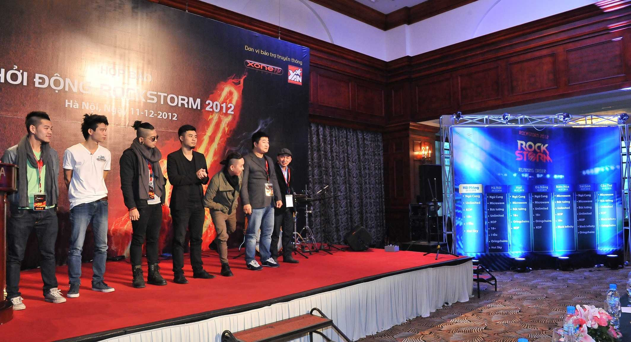 Chính thức khởi động RockStorm 2012 cùng Mobifone