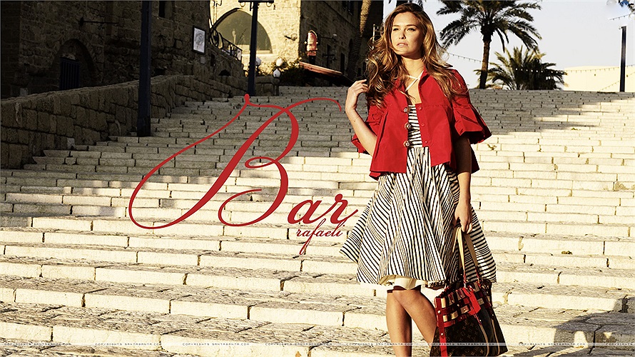 Và sự thực được chứng minh phần nào qua những hình ảnh về Bar Rafaeli dưới đây...