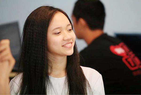 Mái tóc tết đầy cá tính của Lam Phương