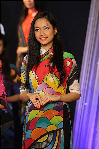 Lam Phương suy nghĩ rằng: người nước ngoài còn trân trọng và yêu thích nó thì bạn là một người thiếu nữ Việt Nam sao lại thờ ơ với trang phục này sao?