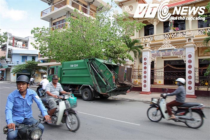 Nhịp sinh hoạt thường lệ ở phố biển Nha Trang