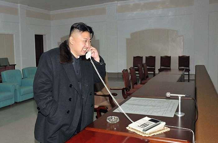 Kim Jong-un điều khiển tên lửa Triều Tiên thế nào?