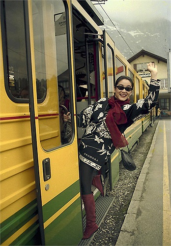 Lâm Thanh Hà sở hữu vẻ đẹp tự nhiên, dịu dàng và sang trọng. 