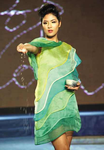 Mai Phương Thuý, Mỹ Xuân lọt top hoa hậu scandal 2012