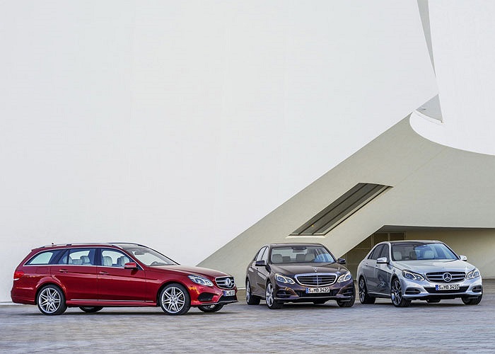 Không đợi đến triển lãm ôtô Detroit tháng tới, hãng xe Đức Mercedes đã “vén màn” model E-Class 2014 phiên bản sedan và wagon. 