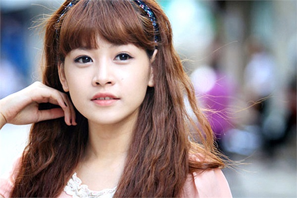 Vẻ đẹp trong sáng, thánh thiện của Chipu luôn thu hút mọi ánh nhìn