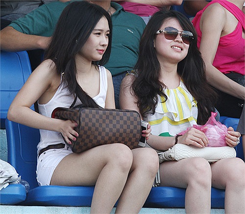 Cũng giống như mọi lần trước đó, Như Thành không thừa nhận cũng không phủ nhận. Anh tiếp tục chọn sự im lặng!