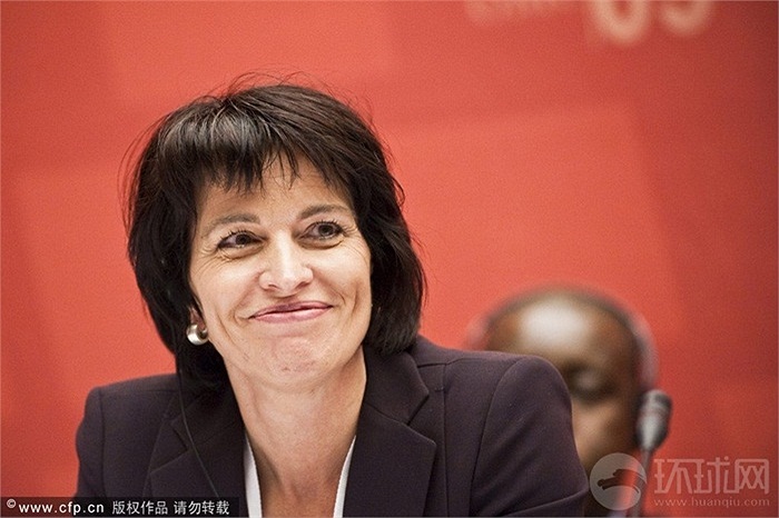 Bà Doris Leuthard nhậm chức tổng thống Thụy Sĩ từ ngày 1/1/2010 và là nữ tổng thống thứ ba của Thụy Sĩ