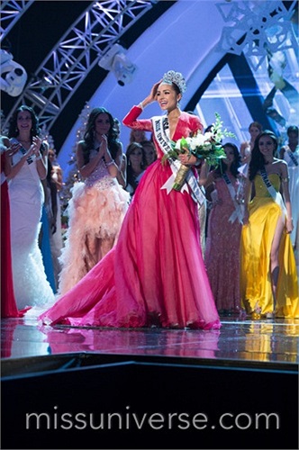 Việc người đẹp Mỹ Olivia Culpo có chiều cao khiêm tốn đăng quang Hoa Hậu Hoàn Vũ 2012 khiến nhiều người xôn xao. 