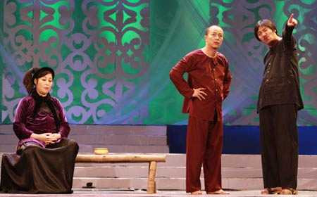 NSND Hồng Vân mong Lê Tuấn Anh trở lại màn ảnh