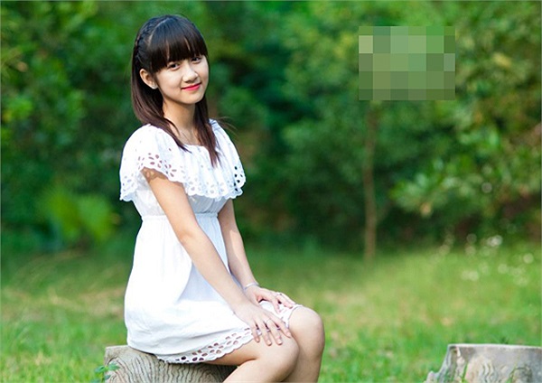 Mỹ Hạnh chia sẻ: Cô giáo chủ nhiệm năm học lớp 6 của mình dạy môn Văn. Cô có giọng nói cực ấm và truyền cảm nên mình đã mê môn văn ngay từ lúc đó.