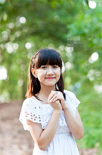 Thành tích của Hạnh vô cùng xuất sắc khi 11 năm liền là Học sinh giỏi; Giải Nhì Học sinh giỏi Văn cấp tỉnh 2011; Giải Ba Quốc gia muôn Văn 2011; Giải Nhì Học sinh giỏi Văn cấp tỉnh 2012