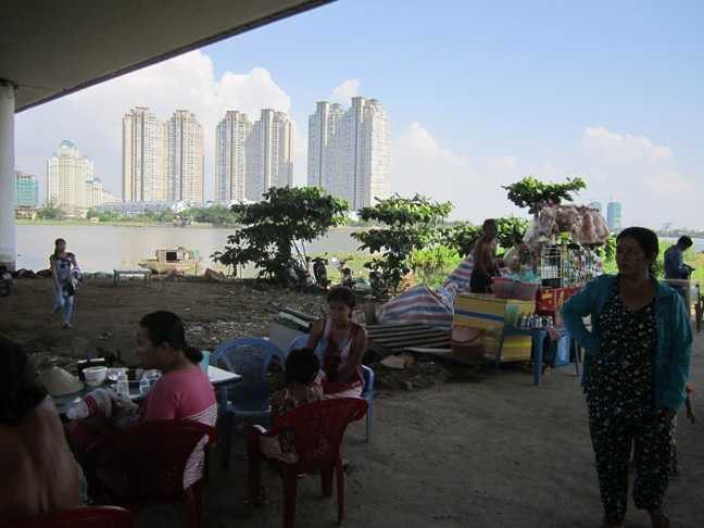 'Ổ chuột' trong lòng Sài Gòn: Sống với nỗi sợ hãi