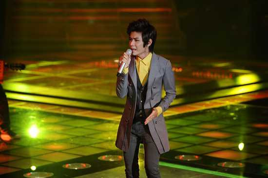 The Voice: Đàm Vĩnh Hưng ra tay cứu ‘trai đẹp’