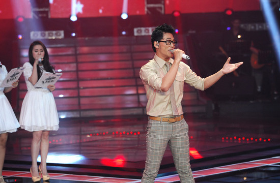 The Voice liveshow 10: Bùi Anh Tuấn lần đầu thất thế