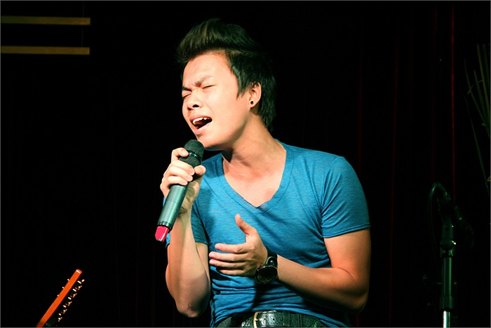 Đây được xem là một trong những phần thi thử tài huấn luyện của Trần Lập và Thu Minh.