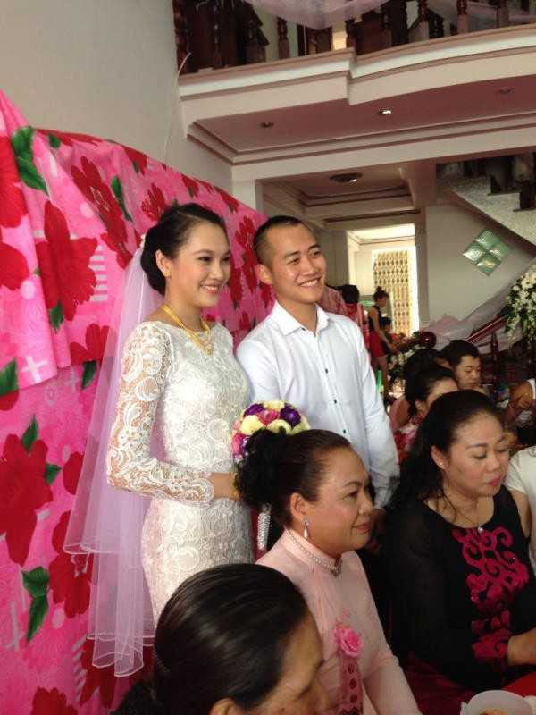 Thiếu gia Hà Nội vào Hậu Giang cưới siêu mẫu Ngọc Thạch