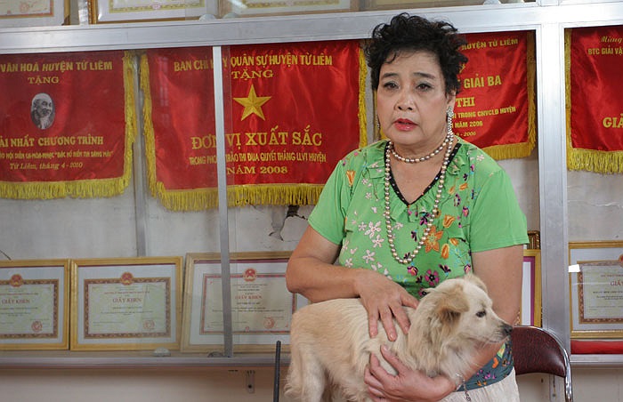 Phim còn có nhiều tình tiết hài hước do các diễn viên khác thể hiện.