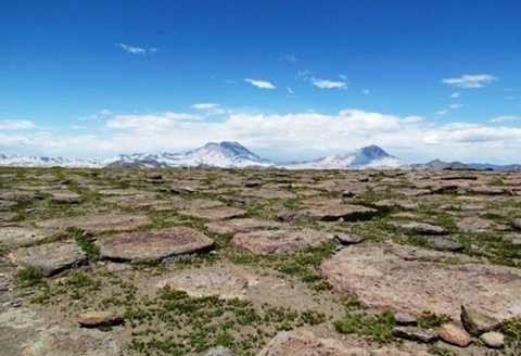 Đường mòn UFO ở San Clemente, Chile. Một trong những điểm nóng nhất về phát hiện vật thể bay không xác định ở Nam Mỹ. Đây là khu vực có rất nhiều cảnh quan đẹp mắt. Không hiểu liệu rằng có phải người ngoài hành tinh cũng mê vẻ đẹp nơi này không nhưng từ năm 1990 đến nay, rất nhiều vụ xuất hiện kỳ quặc của UFO đã khiến người dân ở đây vô cùng bàng hoàng Đường mòn UFO ở San Clemente, Chile. Một trong những điểm nóng nhất về phát hiện vật thể bay không xác định ở Nam Mỹ. Đây là khu vực có rất nhiều cảnh quan đẹp mắt. Không hiểu liệu rằng có phải người ngoài hành tinh cũng mê vẻ đẹp nơi này không nhưng từ năm 1990 đến nay, rất nhiều vụ xuất hiện kỳ quặc của UFO đã khiến người dân ở đây vô cùng bàng hoàng