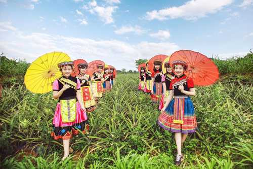 5 bộ ảnh kỷ yếu vui, độc, lạ gây sốt dân mạng