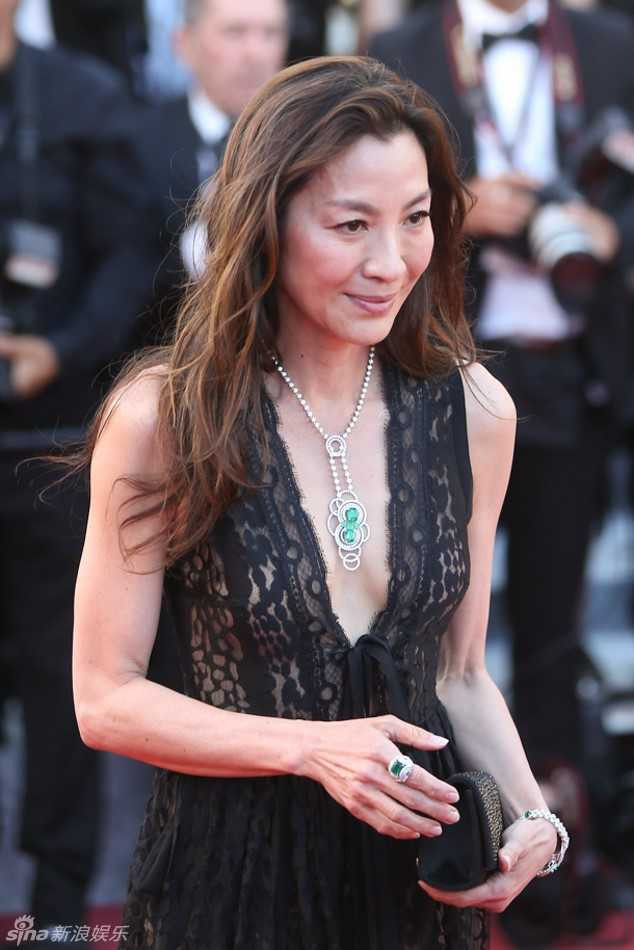 Angela Phương Trinh bị nhầm là Dương Tử Quỳnh tại Cannes