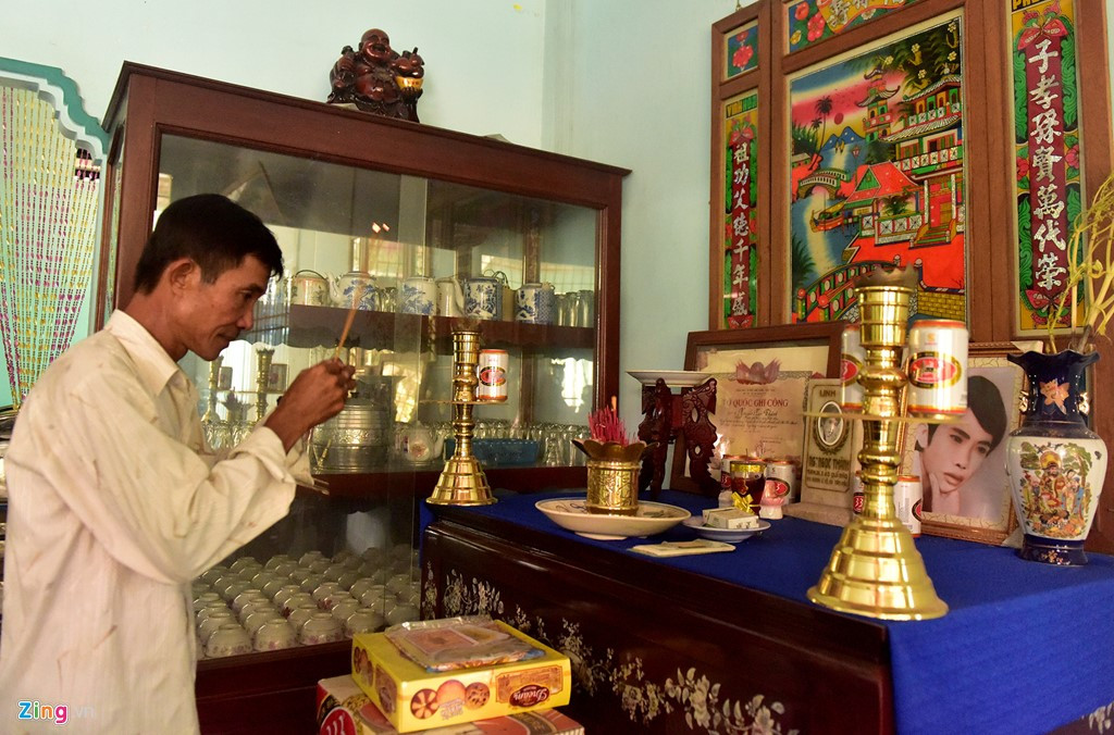 Ảnh: Bên trong khu đất của người bị khởi tố vì dựng chòi vịt