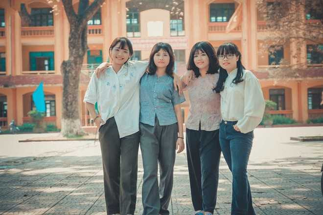 Ảnh kỷ yếu 'Thôn nữ thời bao cấp' của học sinh Bắc Giang gây sốt