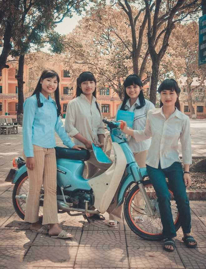 Ảnh kỷ yếu 'Thôn nữ thời bao cấp' của học sinh Bắc Giang gây sốt