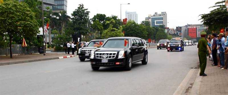 Ảnh, video: Đoàn siêu xe hộ tống Cadillac The Beast của Tổng thống Obama trên phố Hà Nội