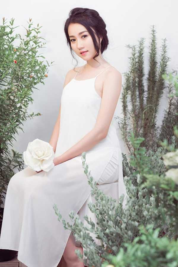 "Bạn gái" Sơn Tùng M-TP đẹp tinh khôi trong bộ ảnh mới