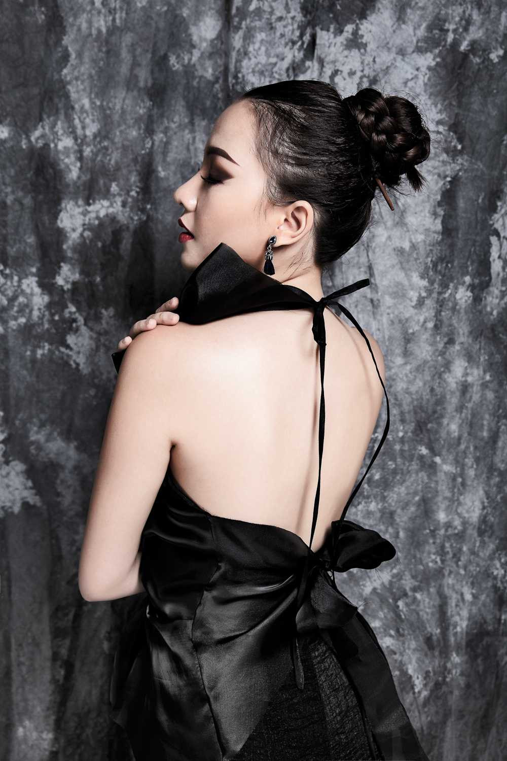 Băng Di xuất ngoại đem phim Việt công chiếu trên truyền hình Myanmar