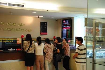 Bất ngờ ‘nhảy dựng’, giá vàng hôm nay 7/5 vượt mốc 34 triệu